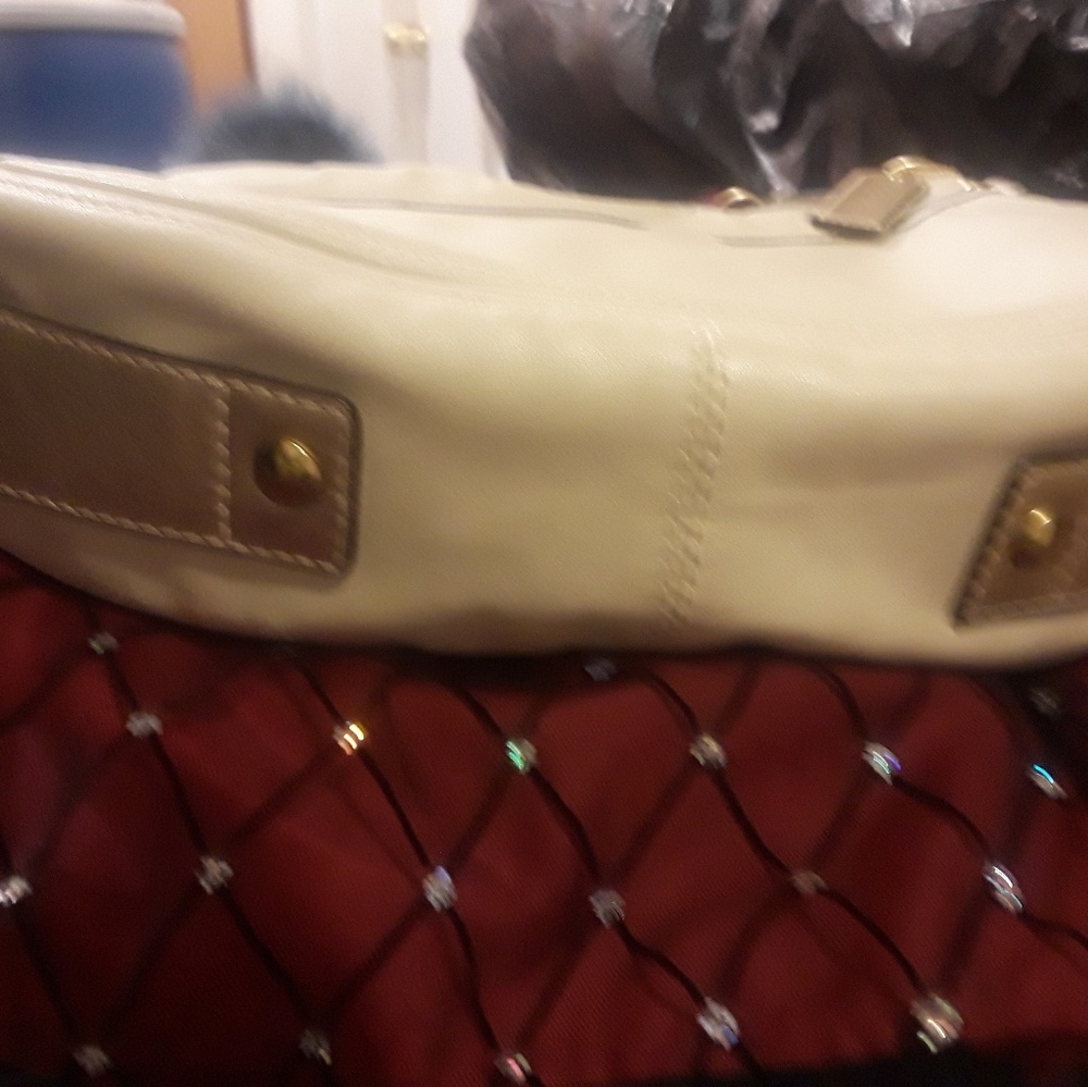 Purse - Picture 3 of 8